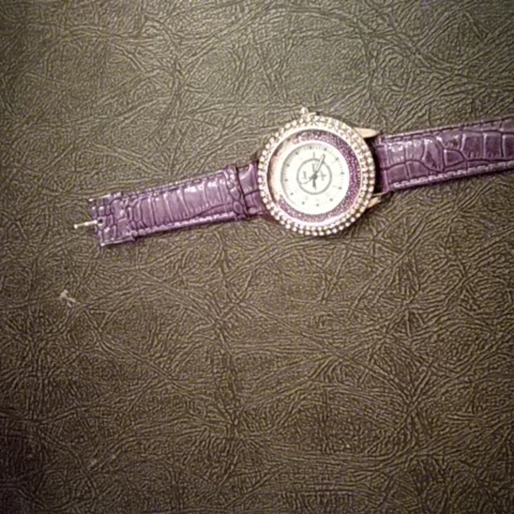 Purple Watch - Picture 7 of 7